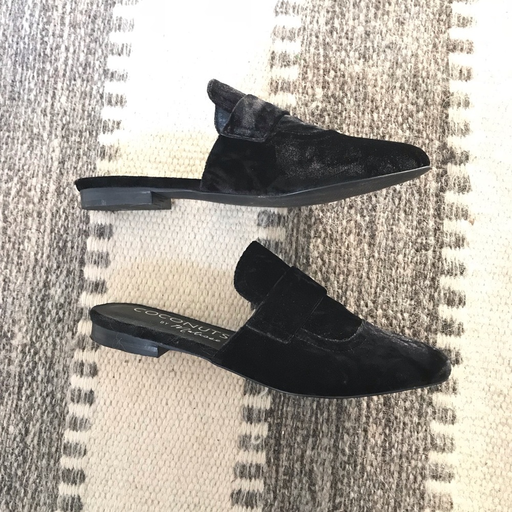 Coconuts by Matisse Black Mules